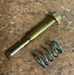 1EA NEW 20MM MIKUNI VM20 IDLE SCREW KIT (90H) - Picture 1 of 1