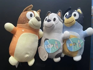 ⭐️ Juego de Peluche AZUL Squishmallow MUFFIN CHILE BANDIT Hugmee EN MANO Kellytoy NUEVO - Imagen 1 de 13