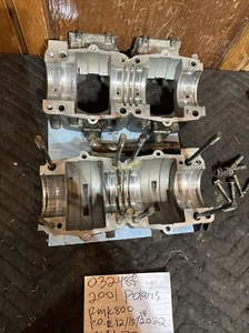 2001 Polaris RMK 800 crank case halves set 032 - Picture 1 of 17