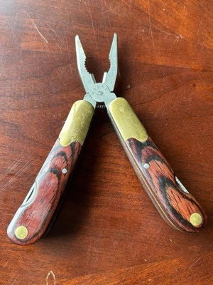 HUSKY 25 岁 25 周年限量版多工具黄铜木质复古 — 第 1/4 张图片