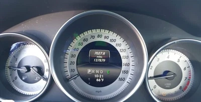 2014 Classe C OE medidor de velocidade cluster 137K milhas Mercedes-Benz - Imagem 1 de 4