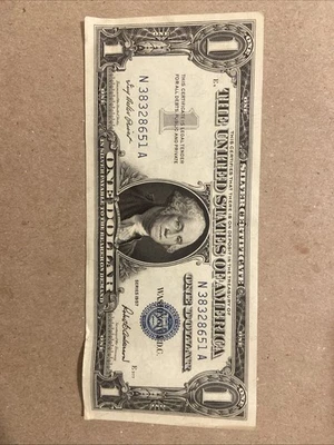 One Dollar 1935F Silver Certificates - Image 1 of 2