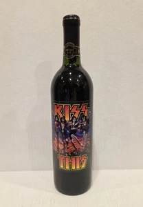 KISS THIS Bottiglia Completa Rossa Mai Aperta Da Collezione 1996 🔥 Prima Edizione Premium - Foto 1 di 4