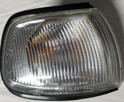 Conjunto de señal de giro 91-92 Nissan 1354239 210-63349 Sentra diestro OEM enviado a Japón Foto 1 de 4