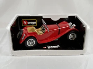 Burago 1/18 Scale Die Cast Model Jaguar SS100 - Red Boxed - Picture 1 of 11