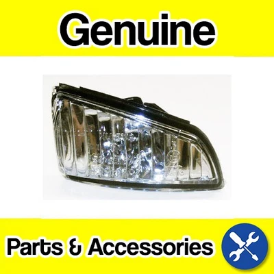 Genuine Volvo S40, V50 (04-06) C70 (2006) Mirror Repeater Indicator Lens (Left) - Image 1 of 4