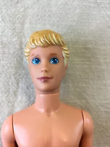13 - BLE9 - Kevin Pizza Party Skippers Boyfriend Barbie - Picture 1 of 3