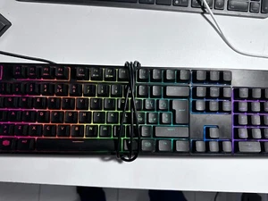 Tastiera Gaming Cooler Master RGB  (SGK-3040-KKMF1-IT) - Foto 1 di 2