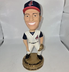 Omar Vizquel Gold Glove Bobblehead 9 Time Winner Cleveland Indians 2001 - Picture 1 of 6