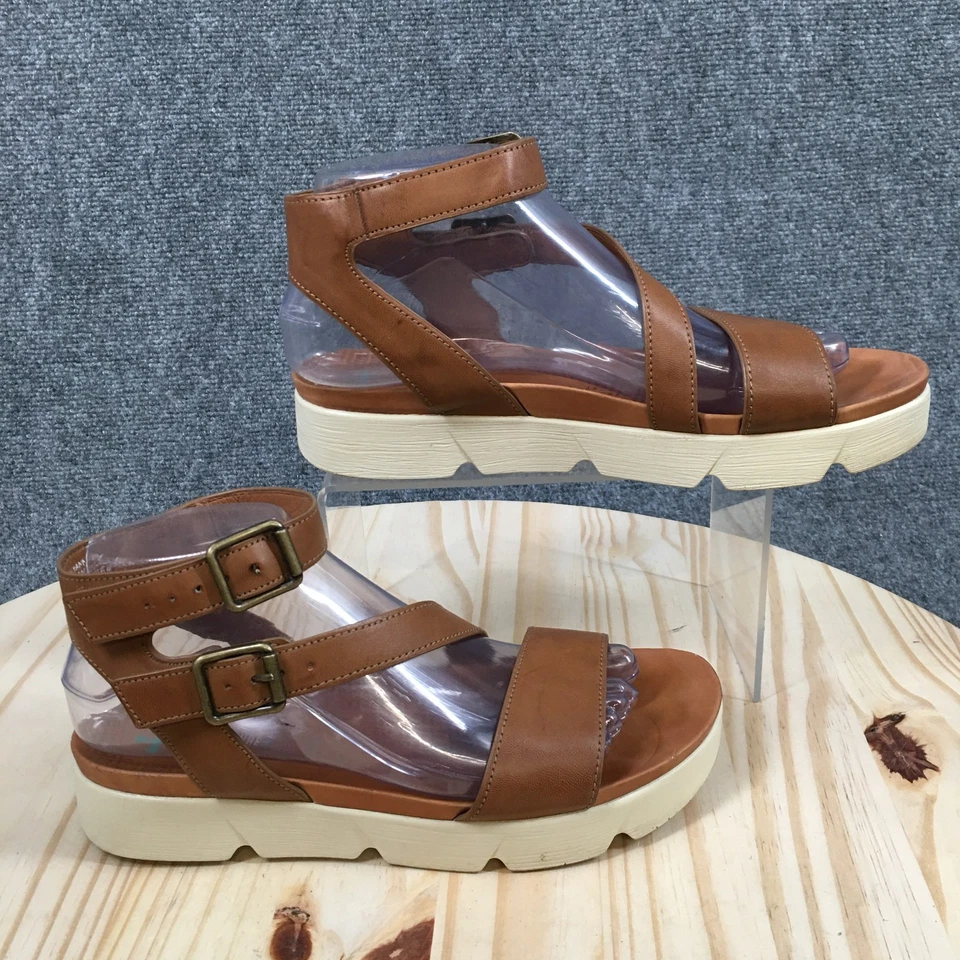 Baretraps Sandals Womens 8 M Hollyann Casual Platform Buckle Ankle Strappy Brown - Image 1 of 4