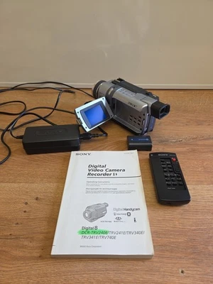 SONY DCR-TRV240E Hi8 Digital8 Video8 Tape Camcorder Handycam. - Image 1 of 4