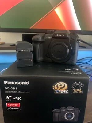 Panasonic LUMIX DC-GH5 Mirrorless MFT Camera Body Only DC-GH5K w/ 3 batteries - Image 1 of 3