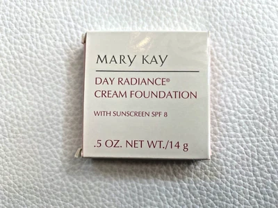 Mary Kay Day Radiance Cream Foundation SPF 8 Mahogany Bronze #6312 New In Box - Image 1 of 2