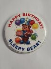 RARE VINTAGE TRAVEL LODGE TRAVELODGE Happy Birthday SLEEPY BEAR pin button 3"