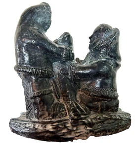 Wolf Original Eskimo Father & Child With Baby Seal Stone Sculpture Inuit Canada - Picture 1 of 9