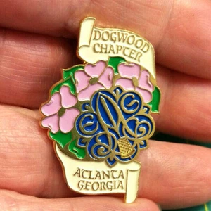 1990 EGA Pin Embroiderers' Guild Of America Dogwood Chapter Atlanta Georgia Pin  - Bild 1 von 3