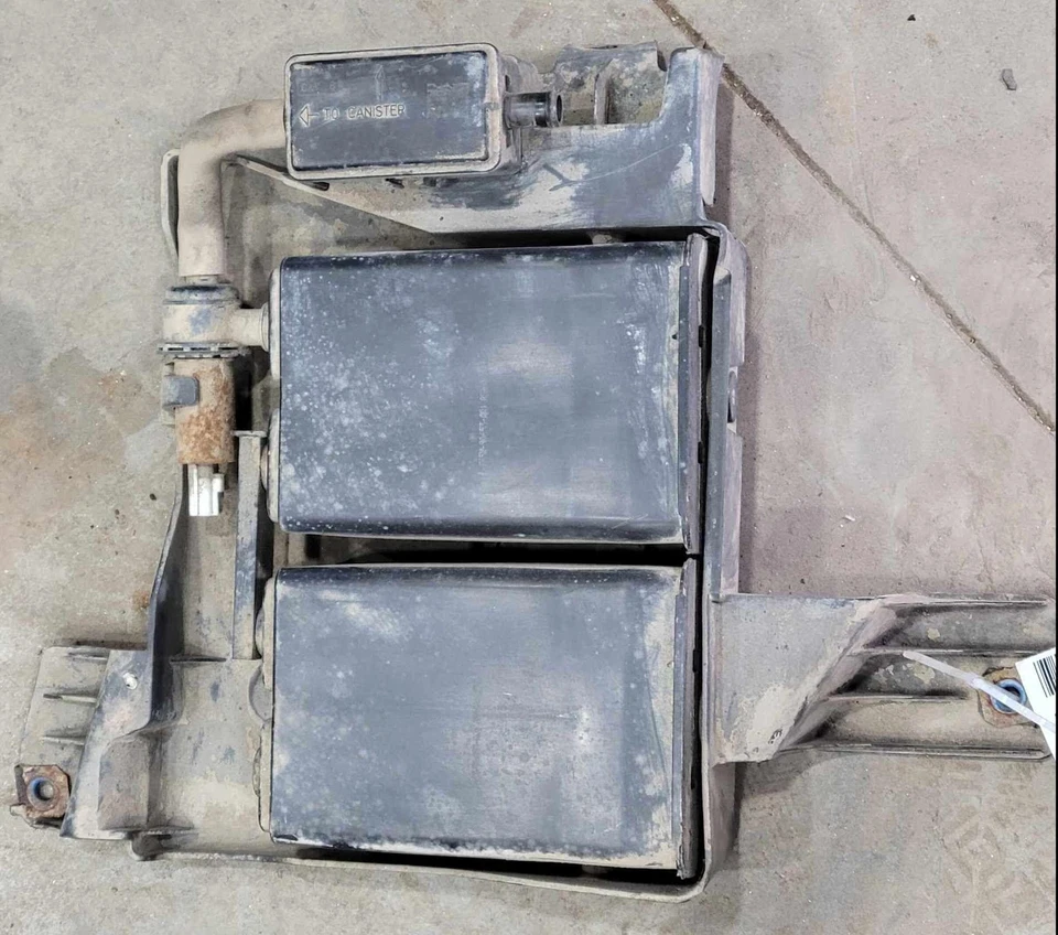 03 04 Lincoln Navigator Combustible Vapor Carbón Conjunto OEM F65Z9D653AA Foto 1 de 4