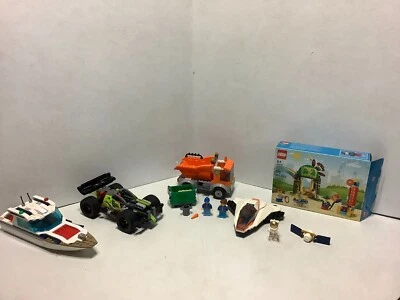 Lote de Misceláneos Lego City Dive Yacht Technic Camión de Basura Servicio Satelital Misión Foto 1 de 4