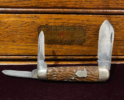 CASE BROTHERS LITTLE VALLEY NY JUMBO SLEEVEBOARD WHITTLER PRE XX PROBADO RARO Foto 1 de 4