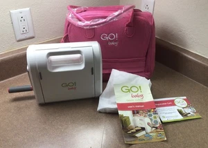 Accuquilt GO! 55300 fabric die cutting machine, Dust Cover, Manual, & NEW BAG - Picture 1 of 18
