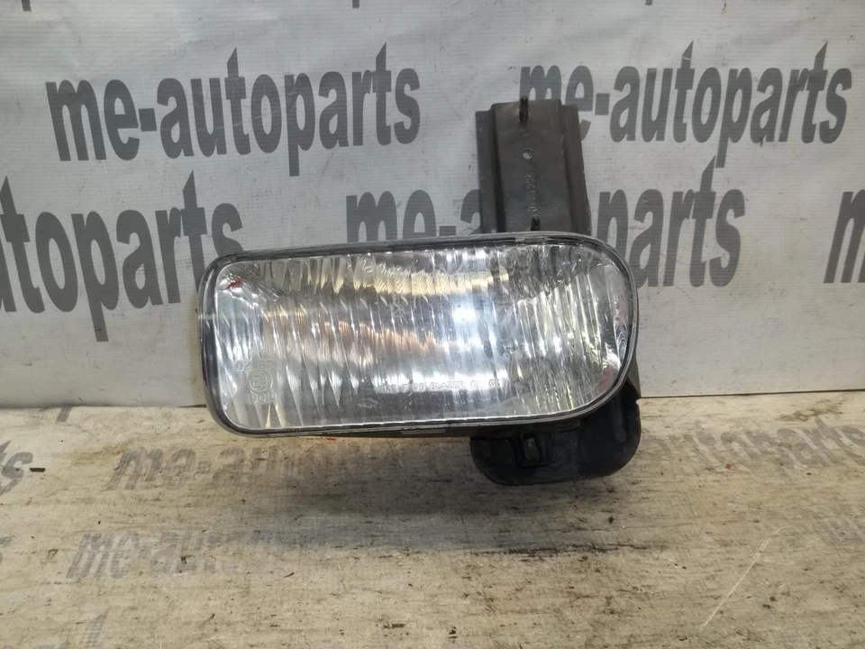 Faro antiniebla parachoques delantero izquierdo Cadillac Seville 98-04 25648304 OEM Foto 1 de 4