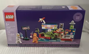 Lego 40687 Alien Space Diner New Sealed Limited Edition - Picture 1 of 7