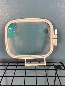 Baby Lock Embroidery Hoop 5x7 - Picture 1 of 3