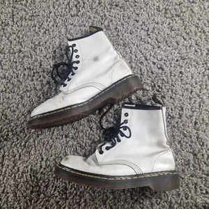 Doc Martens Shoes Womens UK 4 White Leather - Picture 1 of 7