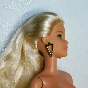 Barbie para reemplazo o personalización - Fashionista 119 - desnuda - con pendientes - Imagen 1 de 5