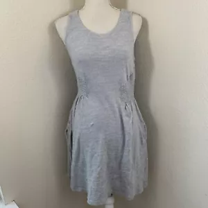 Lilka Anthropologie ärmelloses gerafftes gesmoktes Spacedye-Kleid Damengröße Small - Bild 1 von 10