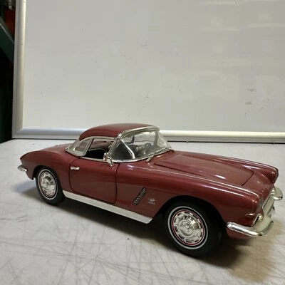 RARE 1:18 Scale DieCast 1962 Chevrolet Corvette American Graffiti - Copper/Red - Image 1 of 4