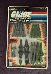 HASBRO  GI JOE  VEHICLE GEAR  ACCESSORY PACK  1  CARDED  1986 - Picture 1 of 4
