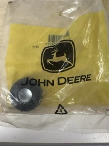 John Deere UP04273 Spool Retainer - Picture 1 of 3
