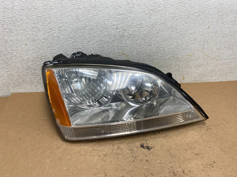 Faro lateral halógeno para pasajero derecho Kia Sorento 2003 a 2006 P1194 DW Foto 1 de 4