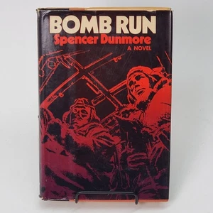 BOMB RUN By Spencer Dunmore - Hardcover DJ Ex Lib 1971 WW2 mission over Berlin - Picture 1 of 11