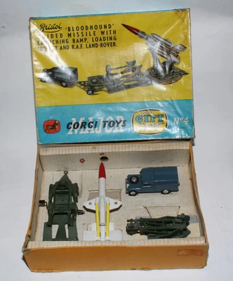 Corgi Gift Set 4 RAF Rocket Age Land Rover/ Missile, VGC in Original Box - Image 1 of 4