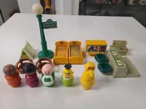 Vintage Little People SEASAME STREET FIGURE LOT Big Bird Bert Fisher Price Loose - Picture 1 of 6