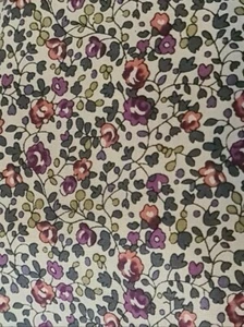 Liberty ELOISE - 50cm x 42cm - Tana Lawn 100% Cotton - Picture 1 of 4