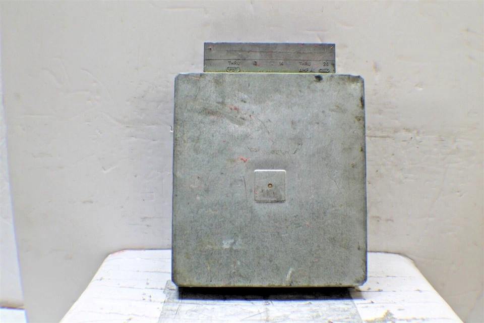 Unidad de control del motor módulo ECU 712 5D1 F6SF12A650AF Ford Thunderbird 1996-1997 Foto 1 de 4