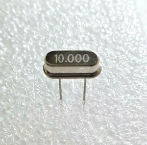 Quartz Crystal Oscillator - Resonator - Multiple Values Available - UK Free P&P - Picture 1 of 7