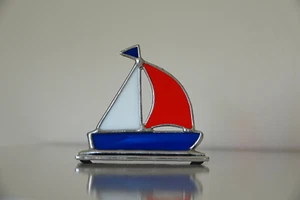 Freestanding Stained Glass Mini Sailing Boat Suncatcher Gift/Home Decor/Ornament - Picture 1 of 6