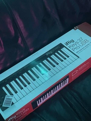IK Multimedia iRig Keys Pro 37 Tasten Midi Keyboard - Bild 1 von 3