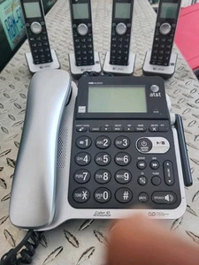 AT&T HD Audio Digital Answering System 4H20 Caller ID 4 hand sets with bases. - Zdjęcie 1 z 4