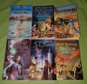 Michelle West S. L. Ferrell Irene Radford Paperback DAW Book Lot  - Bild 1 von 11