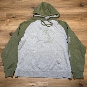 The Walt Disney Family Museum World War Mens MEDIUM Hoodie Green Donald Duck WW2 - Picture 1 of 15