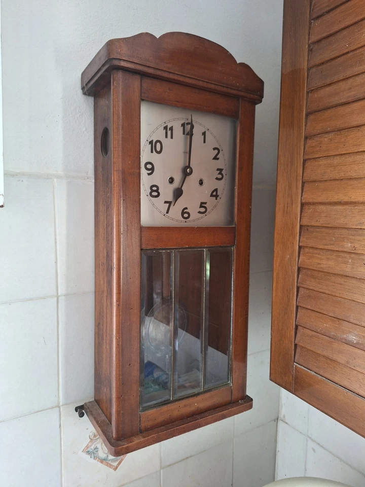 Orologio A Pendolo Antico - Immagine 1 di 1