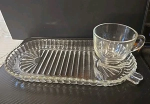 Vtg Anchor Hocking Ribbed Glass Sip ‘N’ Smoke Luncheon Snack Tray w/Cup Set of 4 - Picture 1 of 7