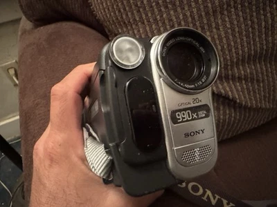 Sony CCD-TRV138 Camcorder Untested For Parts AS IS - Image 1 of 4