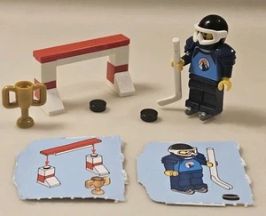 LEGO cty1682 Hockey Player With Goal And Trophy From 60381 Advent Calendar - Picture 1 of 4