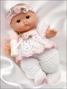 ITTY BITTY BABYS, Babypuppe Kleidung Faden HÄKELMUSTER Puppen - siehe Bilder - Bild 1 von 10